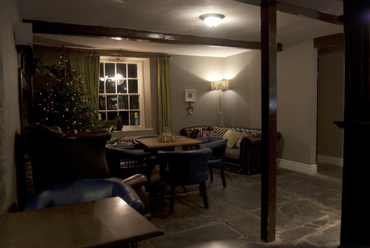 The Fforest Inn Llanfihangel-nant-Melan Dış mekan fotoğraf